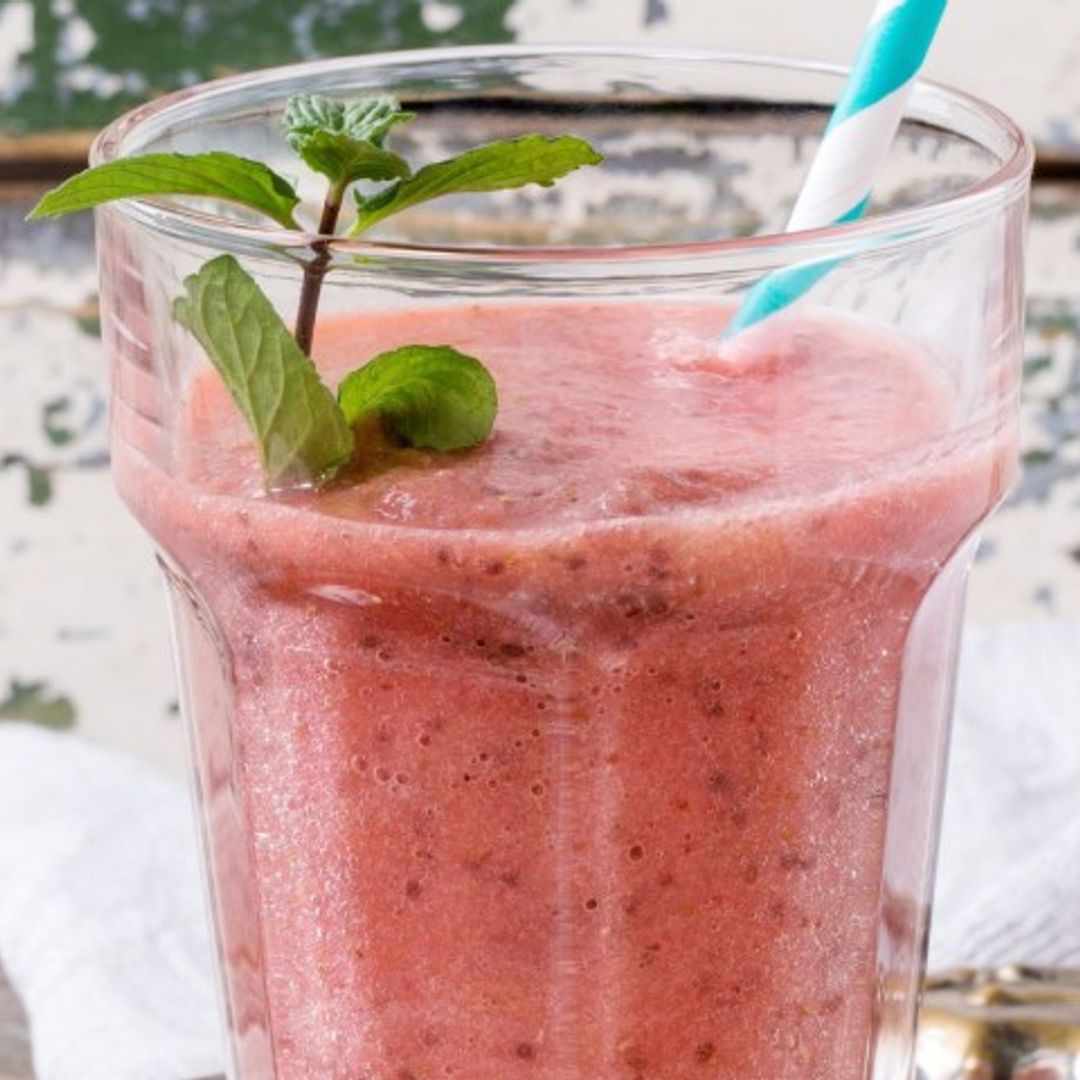 Batido de fresa, cereza, uva y yogur