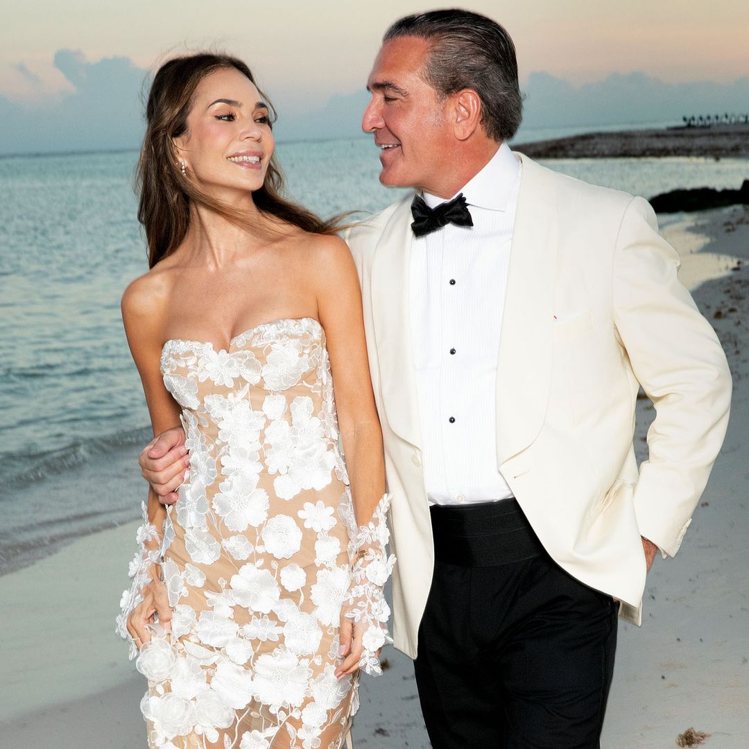 EXCLUSIVA. Entramos en la espectacular boda caribeña de Gigi Sarasola y Sara Zaldívar: todas las fotos, los detalles y las anécdotas