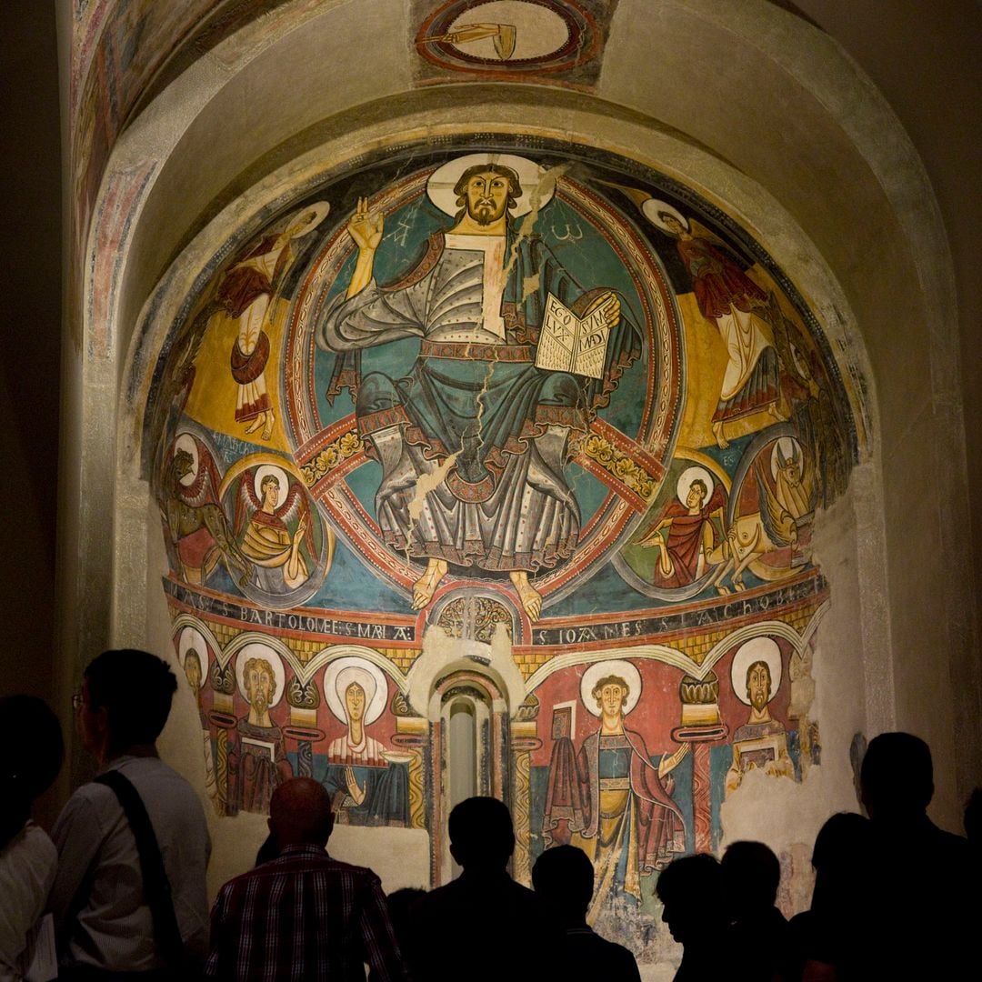 Museo Nacional de Arte de Cataluña en Barcelona cúpula románica