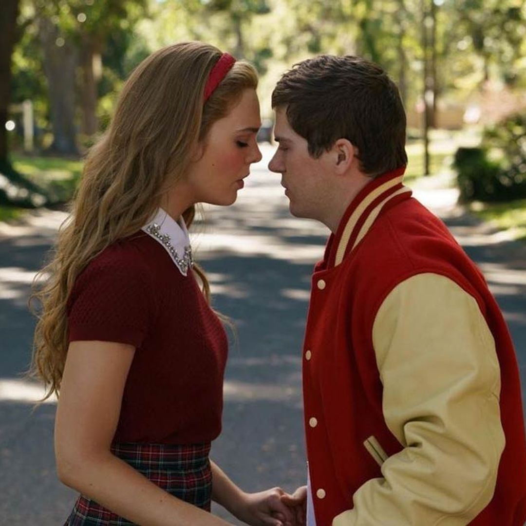 ¿A qué personaje de 'Gossip Girl' te recuerda el vestuario de la nueva serie de Elle Fanning?