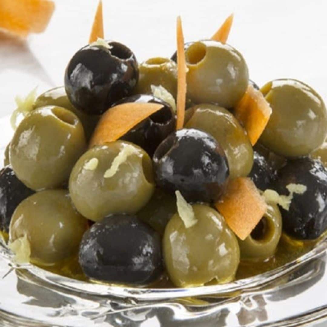 Aceitunas con aliño de zanahorias