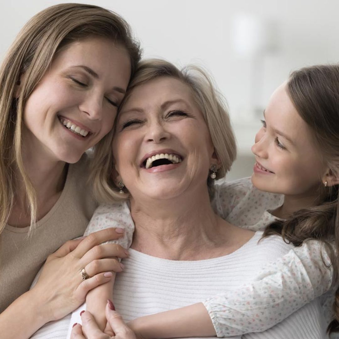 ¿Quieres llenar de felicidad a tu madre? Este ejercicio de neurofitness puede ayudarte a conseguirlo
