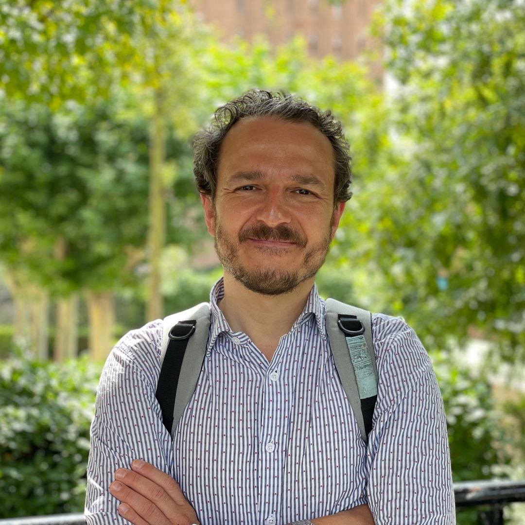 Miguel Salas, profesor, sobre cómo fomentar el gusto por la lectura en los adolescentes: “El arma más efectiva es leerles cuentos desde pequeños”