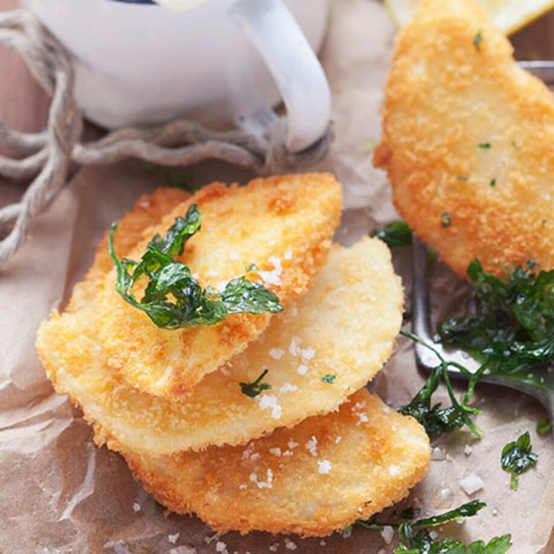 Escalopes de apionabo con quark de hierbas aromáticas