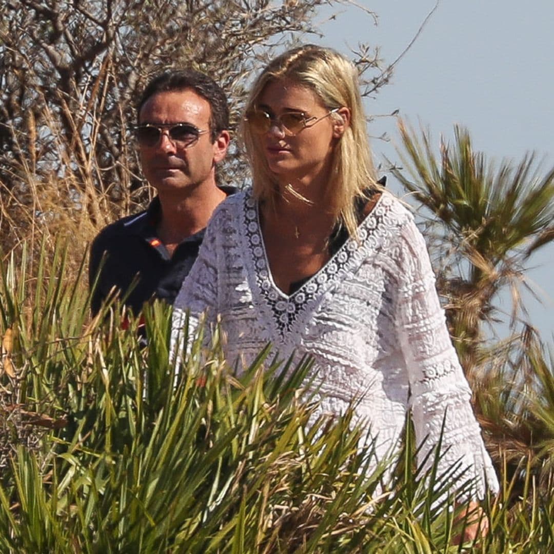 La excursión de Enrique Ponce y Ana Soria por el Cabo de Gata