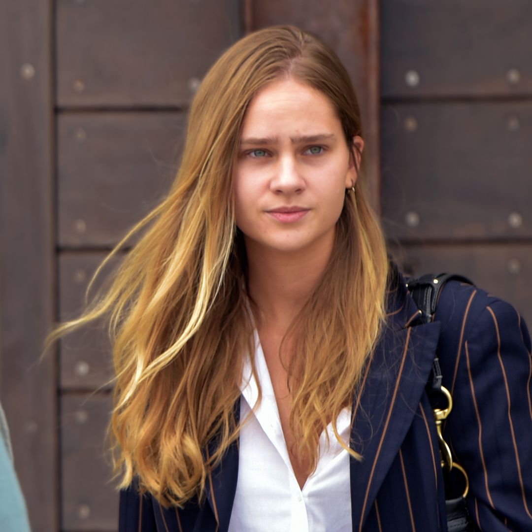 La diadema es la nueva tiara de las 'princesas': el peinado que ha unido a Irene Urdangarin y Olympia Beracasa