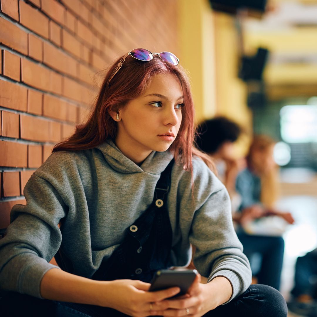 El impacto del ‘ghosting’ en los adolescentes: cómo afecta su salud emocional y social