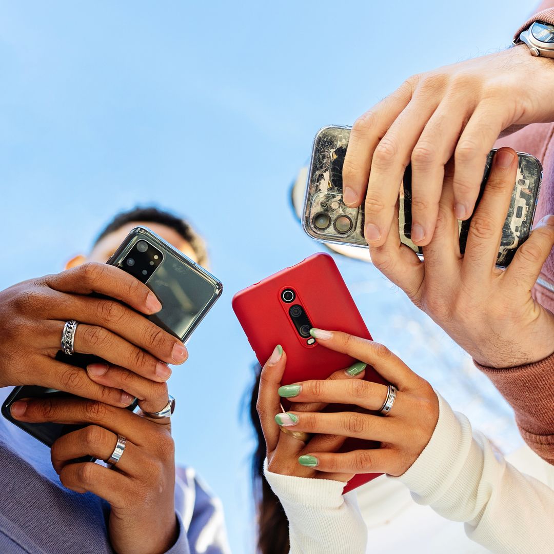 La guerra de las telecos en España puede afectar a tu factura del móvil, pero tenemos la solución