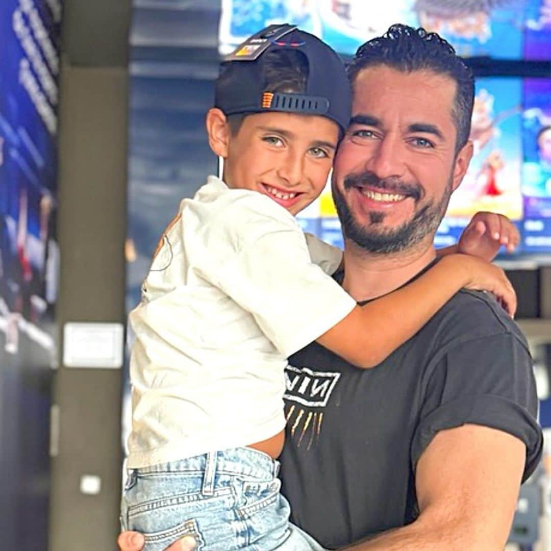 El exesposo de Michelle Renaud compartió esta foto con su hijo, a quien no veía desde hace más de un año.