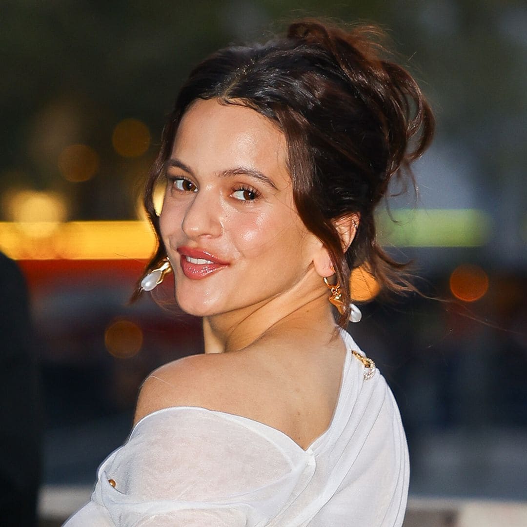 Rosalía sorprende a sus seguidores al pasear de la mano junto a Loli Bahía en Brasil