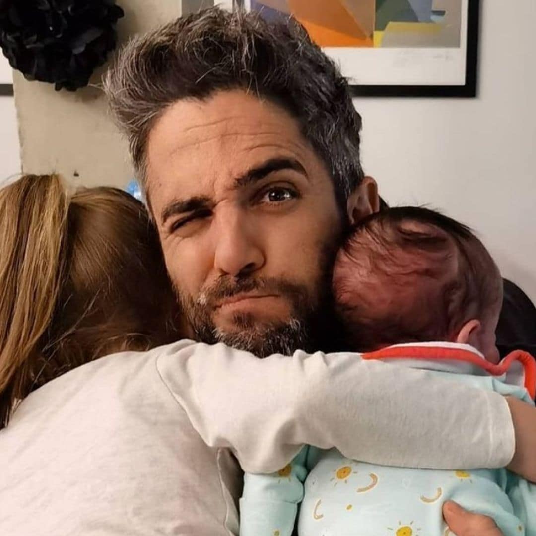 La felicidad de Roberto Leal con su familia, todo un padrazo de sus dos pequeños