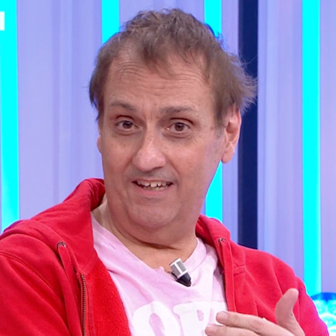 Albert Espinosa emociona a Sonsoles Ónega al recordar su lucha contra el cáncer: "Soñé con tu padre y me pidió darte dos regalos"