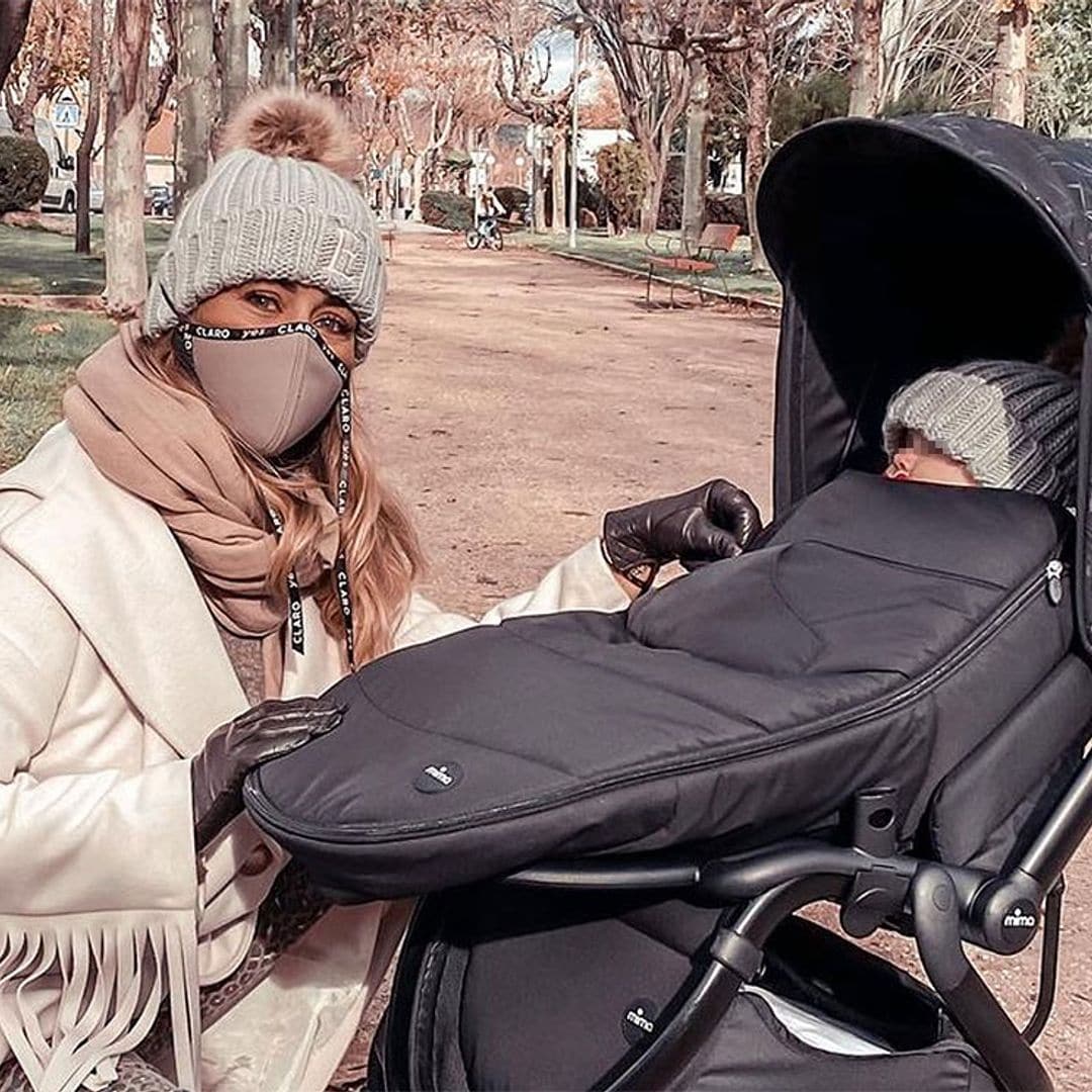 ¡Igual que mamá! Elena Tablada y su hija Camila se protegen del frío conjuntadas