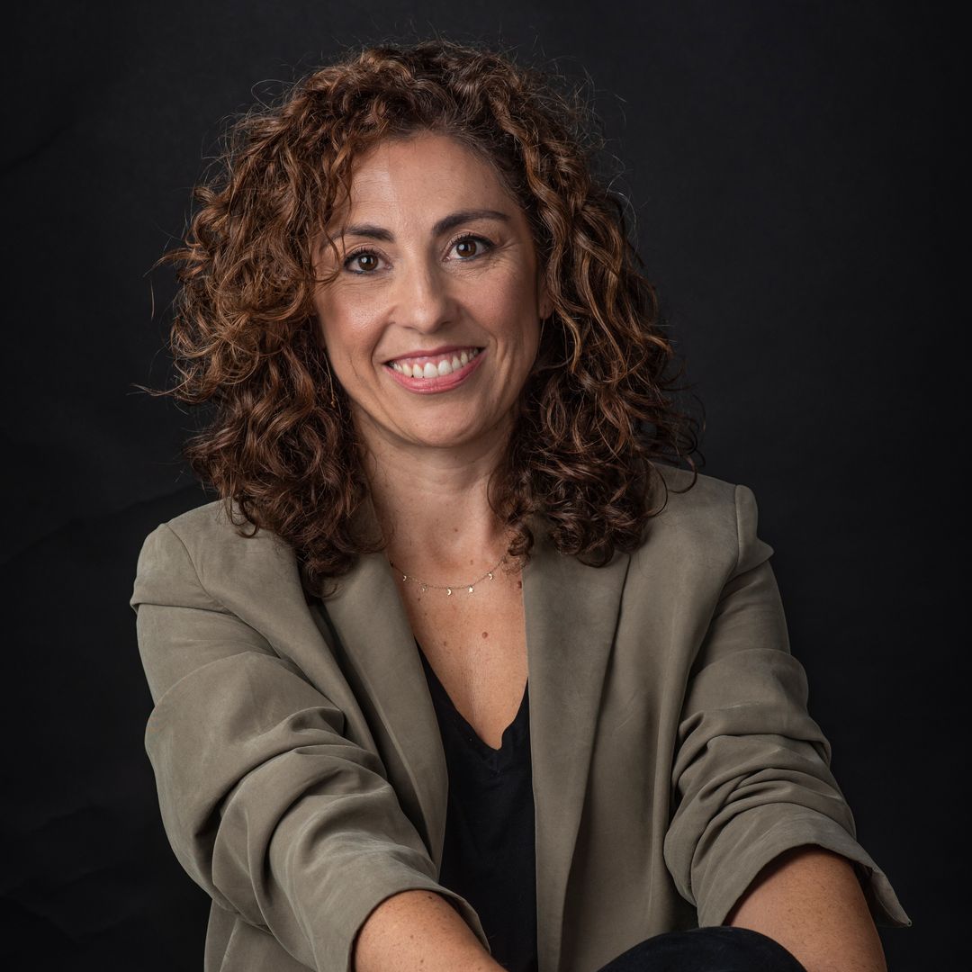 Raquel Huéscar, psicóloga perinatal, sobre la herida emocional de la cesárea: "La madre necesita un tiempo para poner palabras y expresar sus sentimientos"