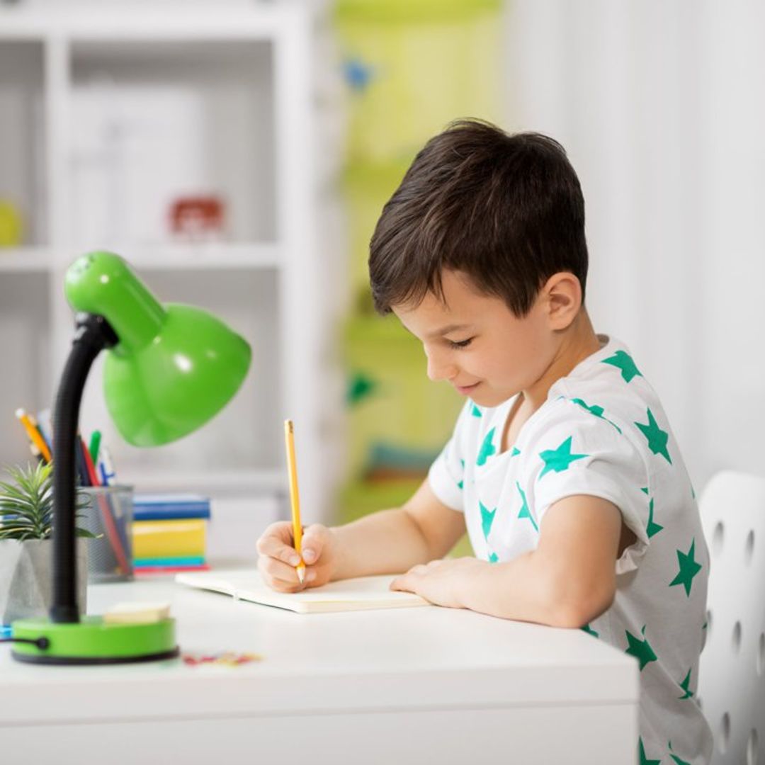 Cómo conseguir el escritorio perfecto para tus hijos