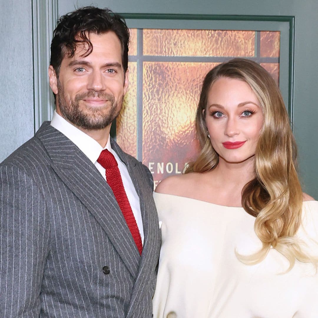 ¡Superman está enamorado! Henry Cavill posa por primera vez con su novia