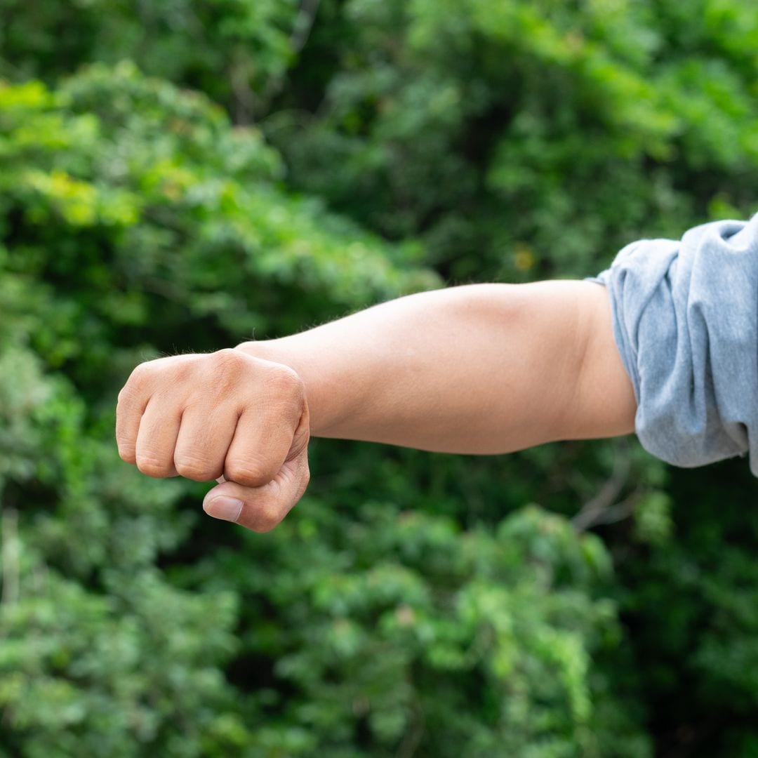 Adiós a los mitos: por qué crujir los dedos no es tan malo como creías