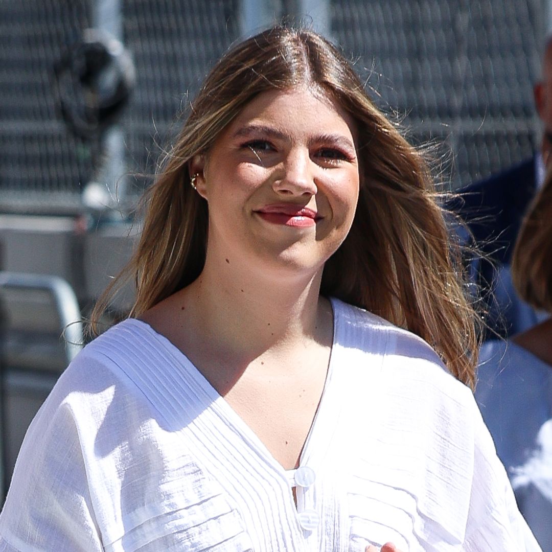 La infanta Sofía sorprende en la F1 con un detalle sin precedentes: un 'piercing' falso a juego con la princesa Leonor