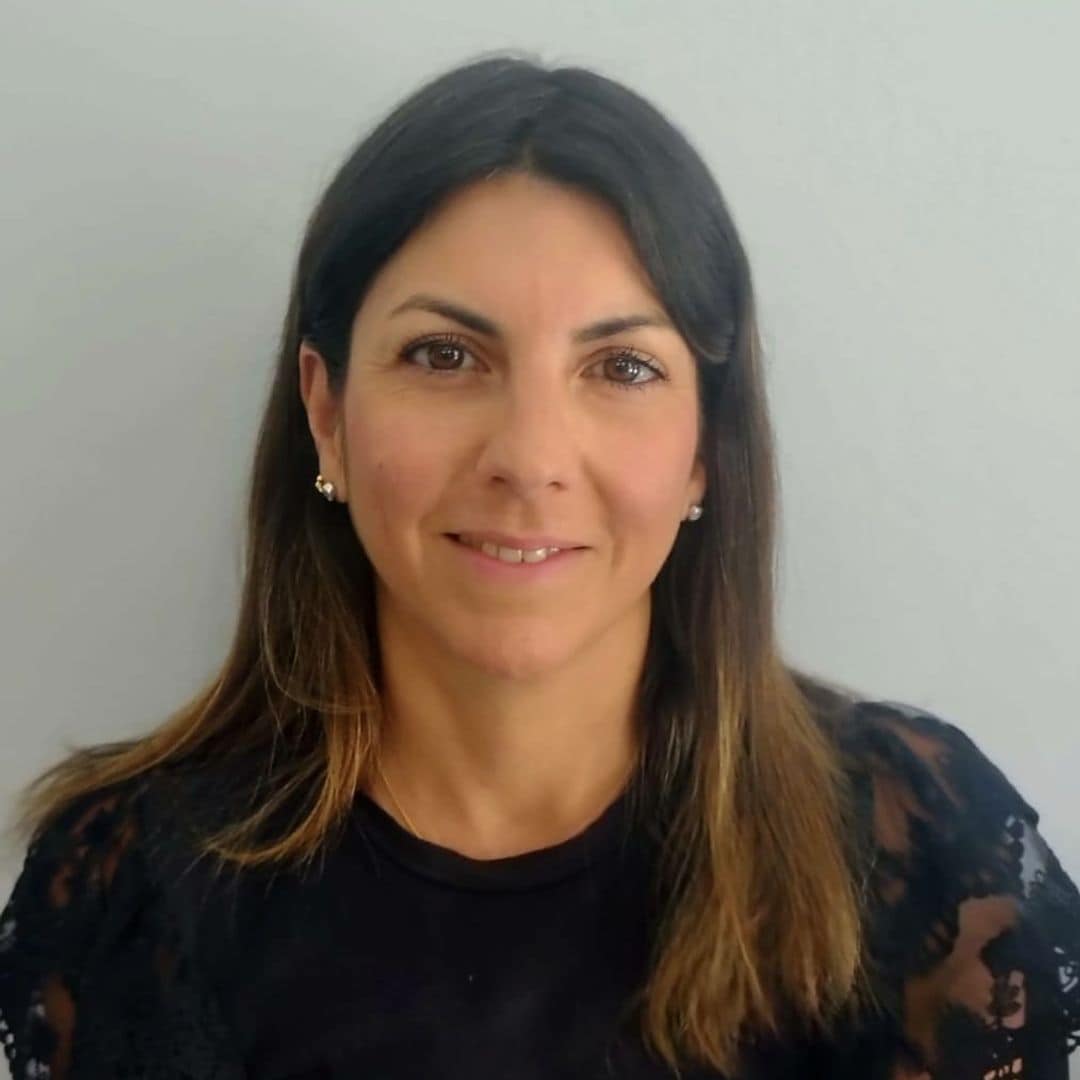 Gloria R. Ben​, ​psicóloga, sobre adolescentes que usan la IA como psicólogo: “Pueden recibir respuestas vacías o dañinas”