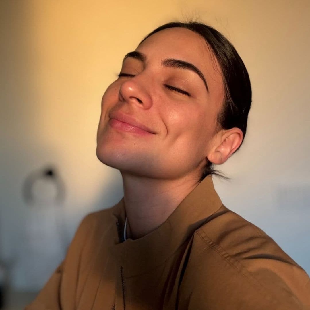 "Mi prioridad es seguir creando músculo para no lastimarme al cargar a mi bolita de amor", compartió en sus redes sociales Ana Brenda Contreras.
