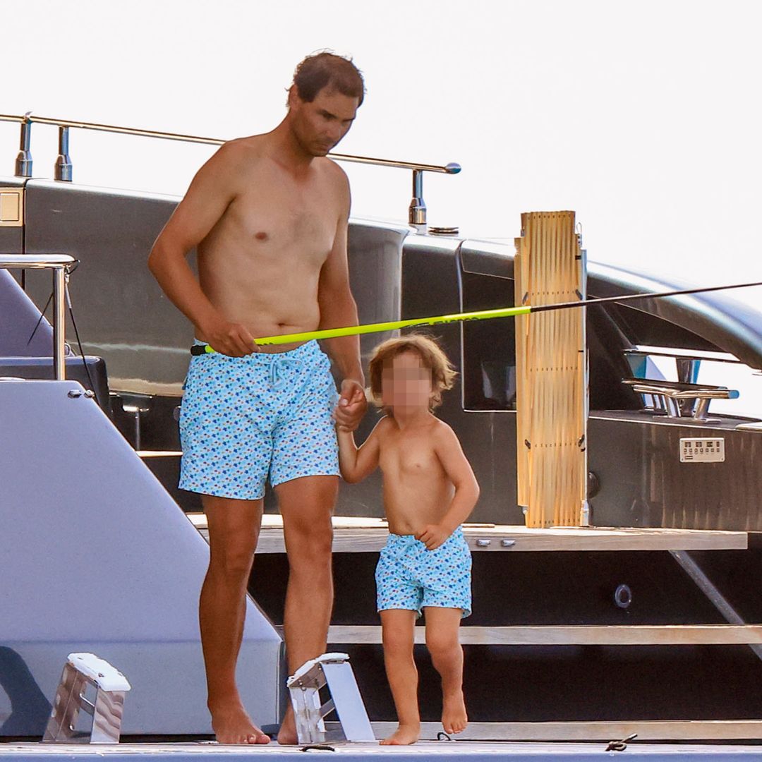 IMÁGENES EXCLUSIVAS. Rafa Nadal cambia la raqueta por la caña: sus divertidas fotos pescando con su hijo en alta mar