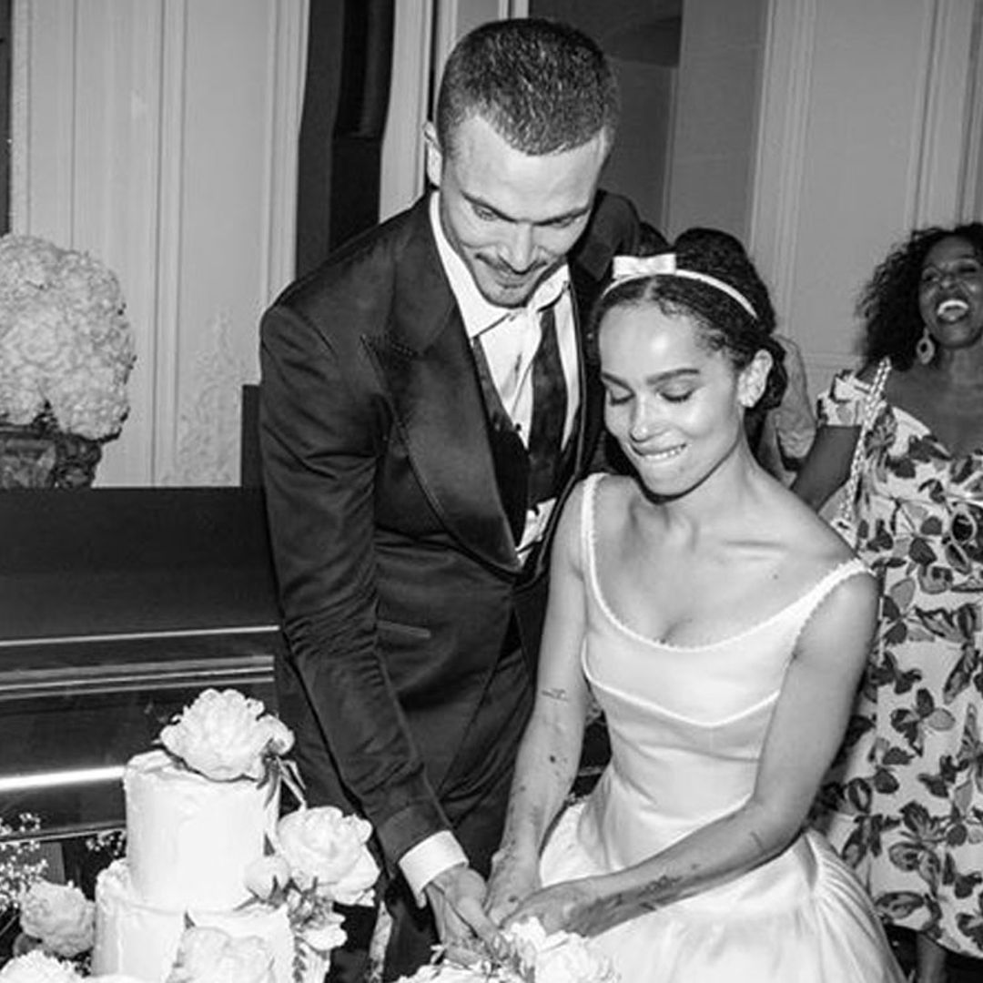 ¡Casi ocho meses después! Zoë Kravizt comparte el inédito álbum de su boda y de su vestido de novia