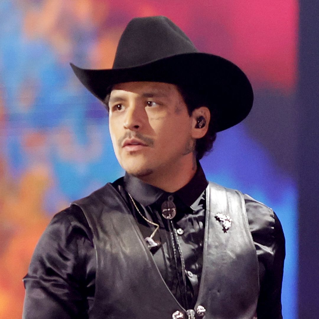 Christian Nodal enfrentaría un obstáculo legal para registrar el nombre 'El Forajido'