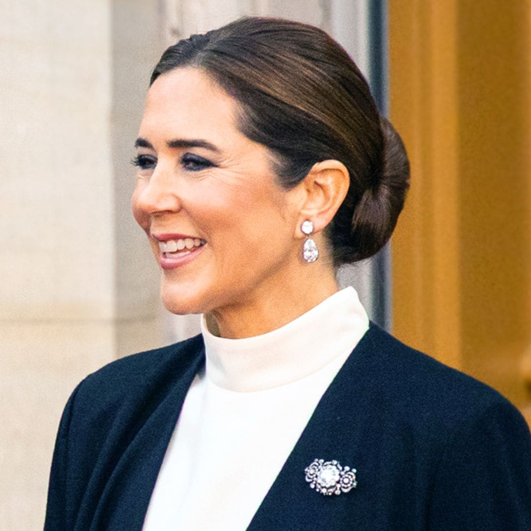 Al más puro estilo 'Star Wars': ​​Mary de Dinamarca y su moño de reina Amidala en su última cena en palacio