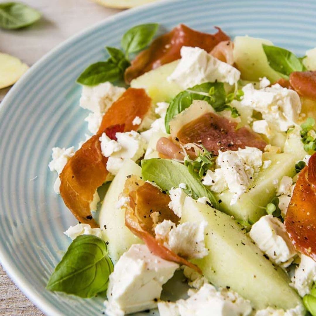 Ensaladas con melón sencillas y ligeras para el verano