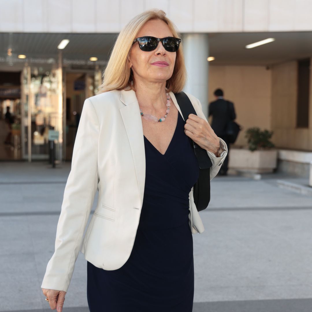 Mónica Medina envía un último mensaje a Emilio Gutiérrez Caba tras abandonar el piso de la discordia: "Siento haber confiado en ti"