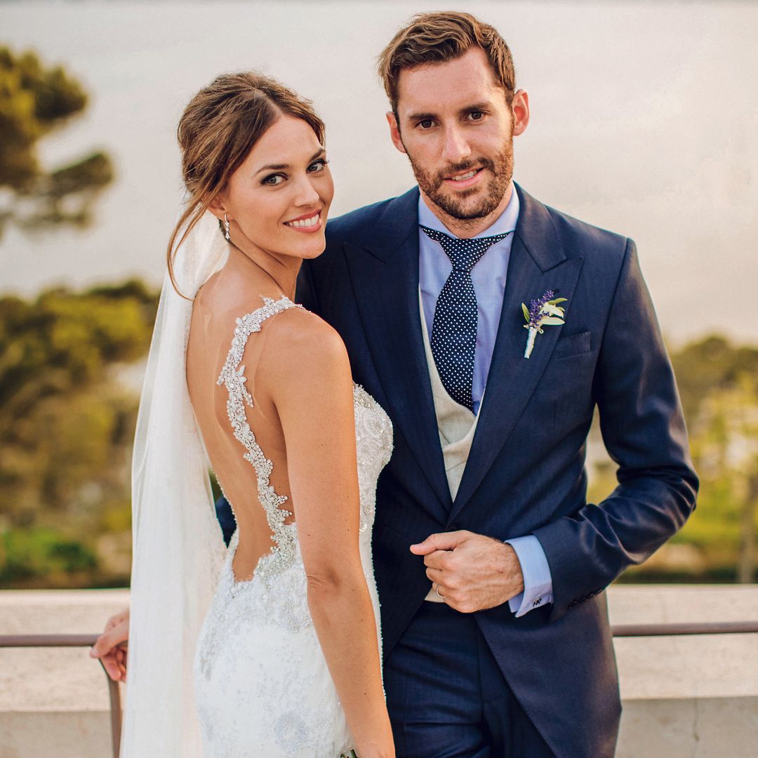 Recordamos la boda de Helen Lindes y Rudy Fernández: 200 invitados, dos vestidos de novia y un tocado creado por una amiga