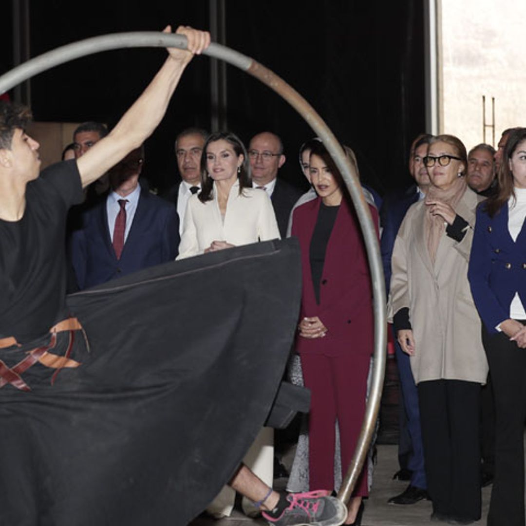 El espíritu circense conquista a doña Letizia en un centro de reinserción juvenil