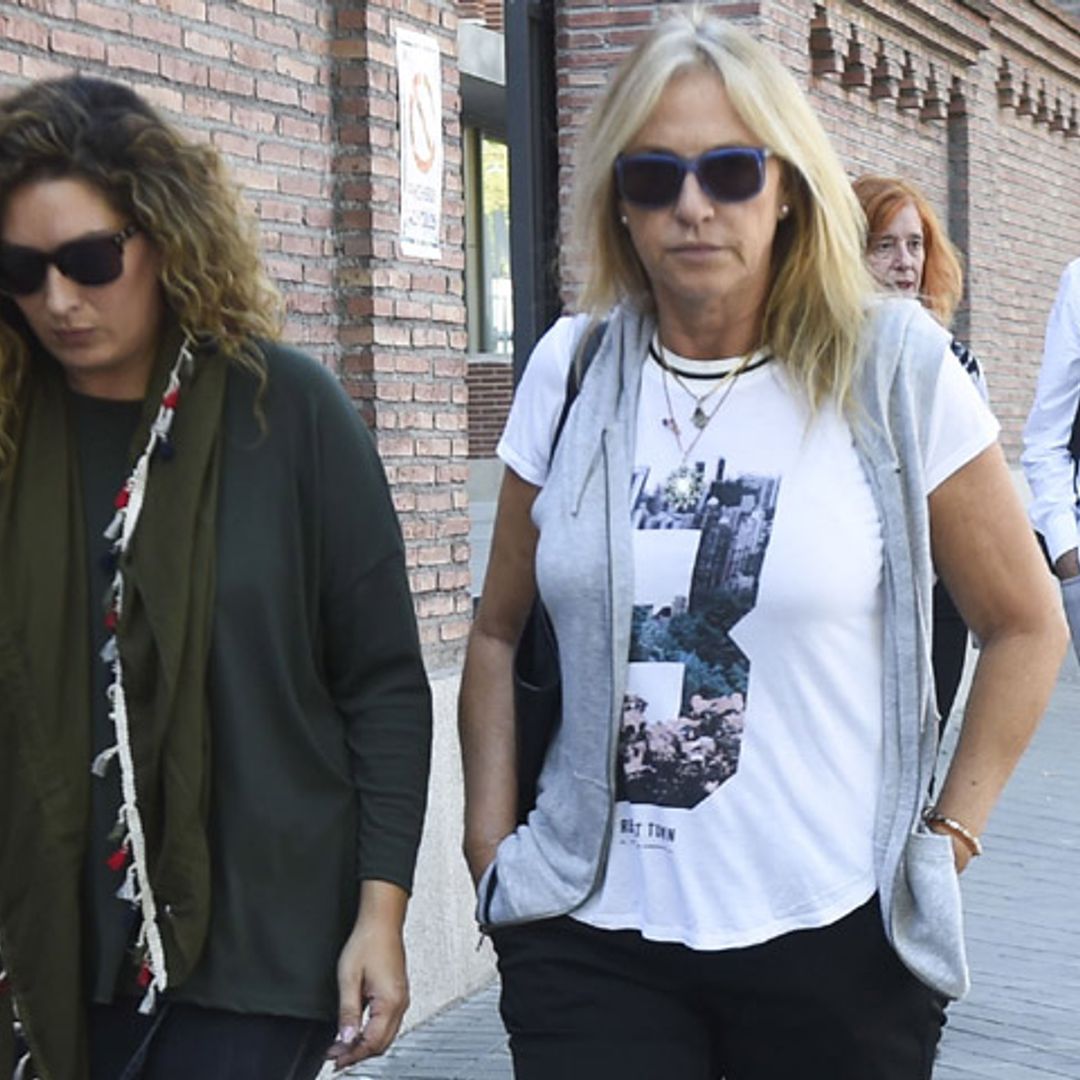 Los familiares y amigos de Antonio Carmona, muy pendientes de su evolución en un día clave