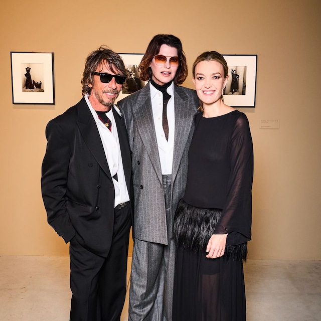 Marta Ortega con un look negro