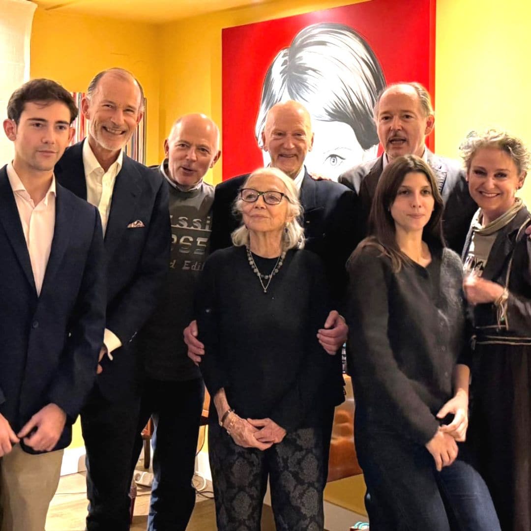 El príncipe Kubrat celebra su 60 cumpleaños arropado por la Familia Real búlgara con una foto para el recuerdo