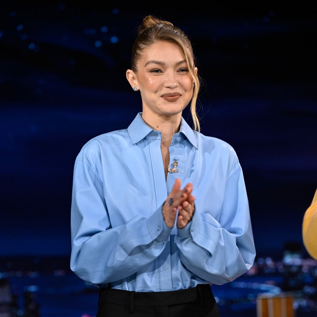 Gigi Hadid ha reinventado el 'look' de oficina con elegancia y estilo
