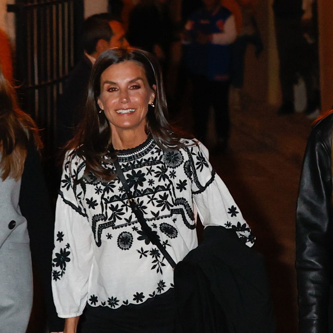 La doble conexión estilística de la Reina con sus hijas en Chinchón