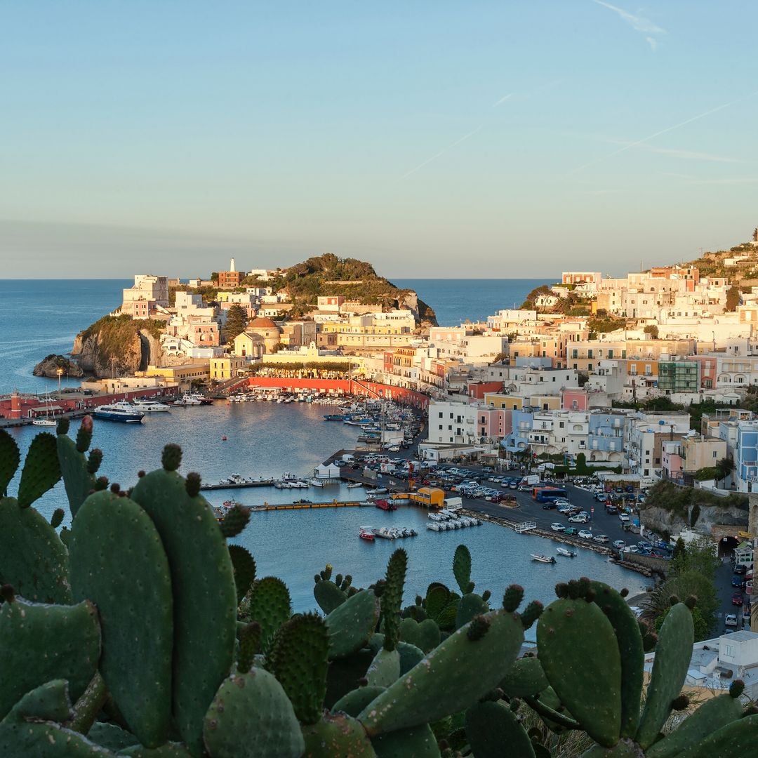 Ponza, Islas Pontinas, Italia