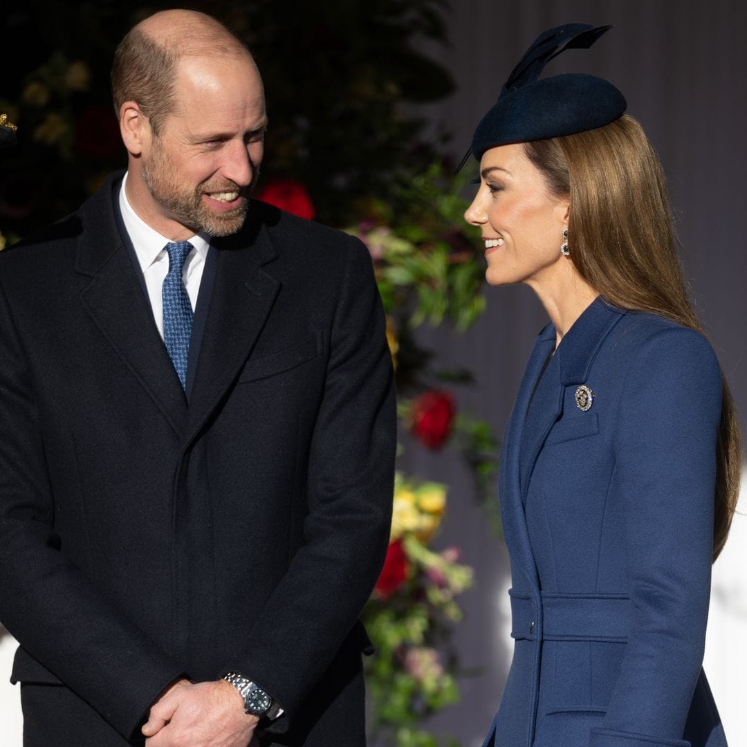 Los príncipes de Gales en el aeropuesto de Heathrow esperando al presidente alemán