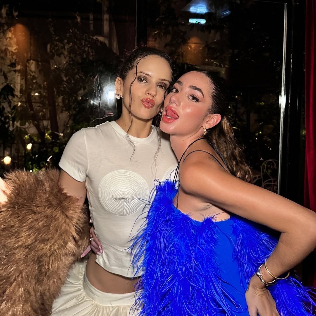 La conexión más inesperada del momento: Rosalía y Lola Lolita, inseparables fuera de los focos