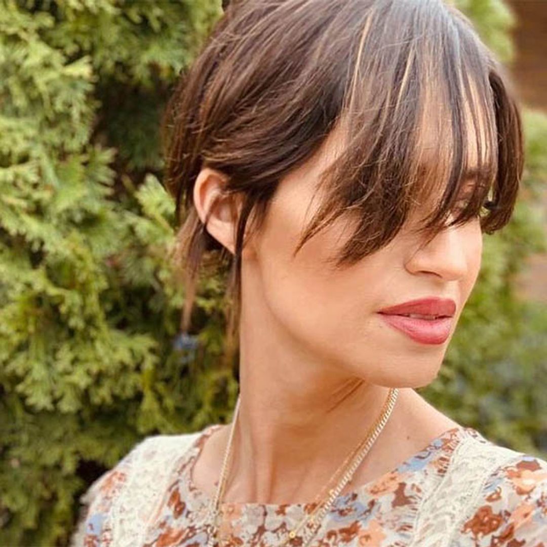 ¿Un minivestido ancho que hace tipazo? Sí, si es como el de Sara Carbonero