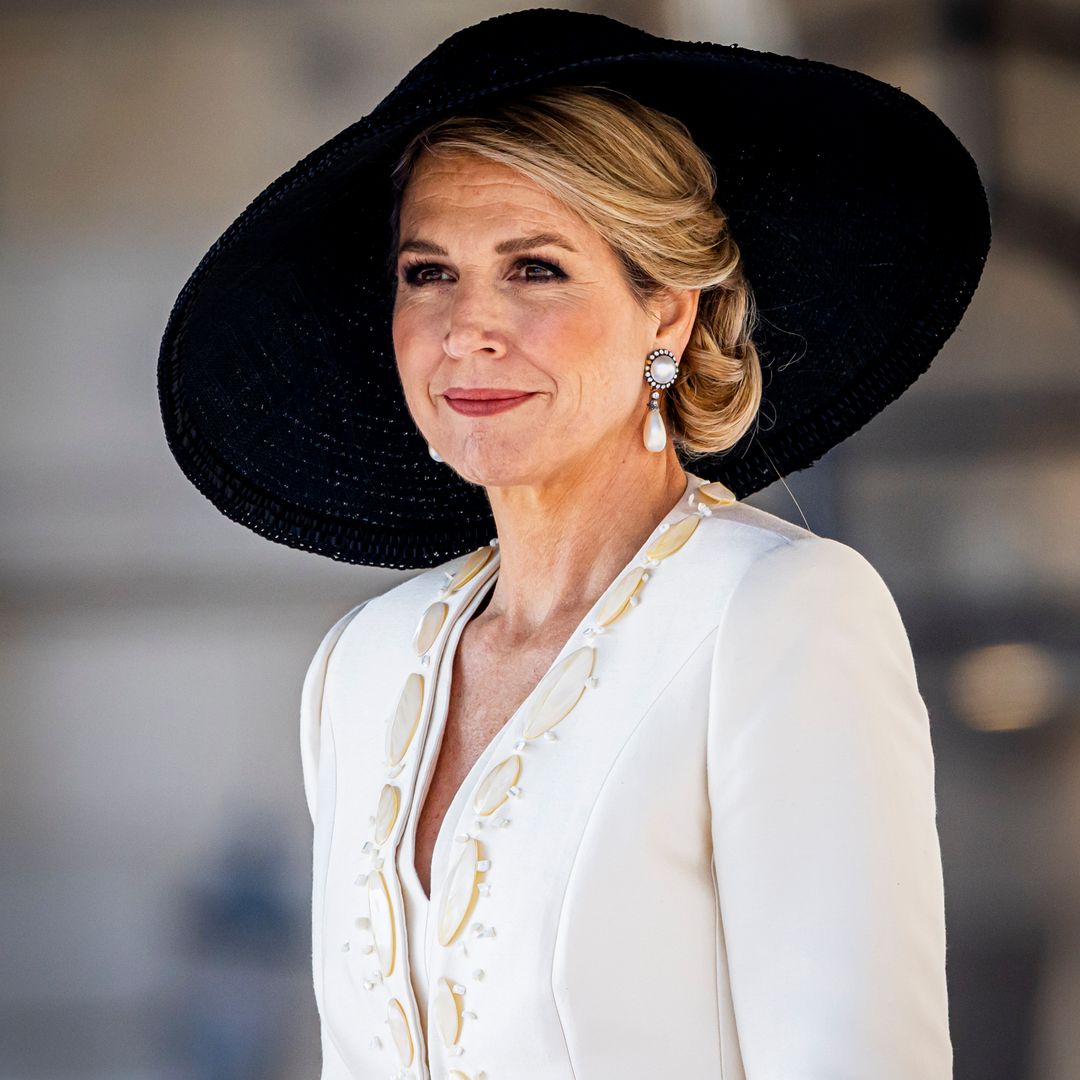 Máxima de Holanda, la reina del fondo de armario: así lleva hoy prendas que estrenó hace 20 años