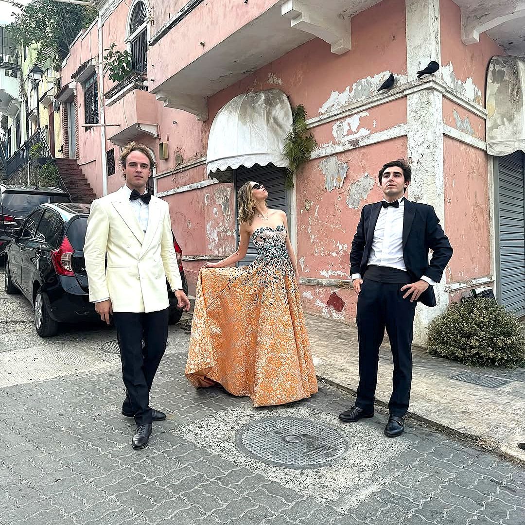 Almudena Lapique en la boda de Angèle Giacinti y Paul Testot