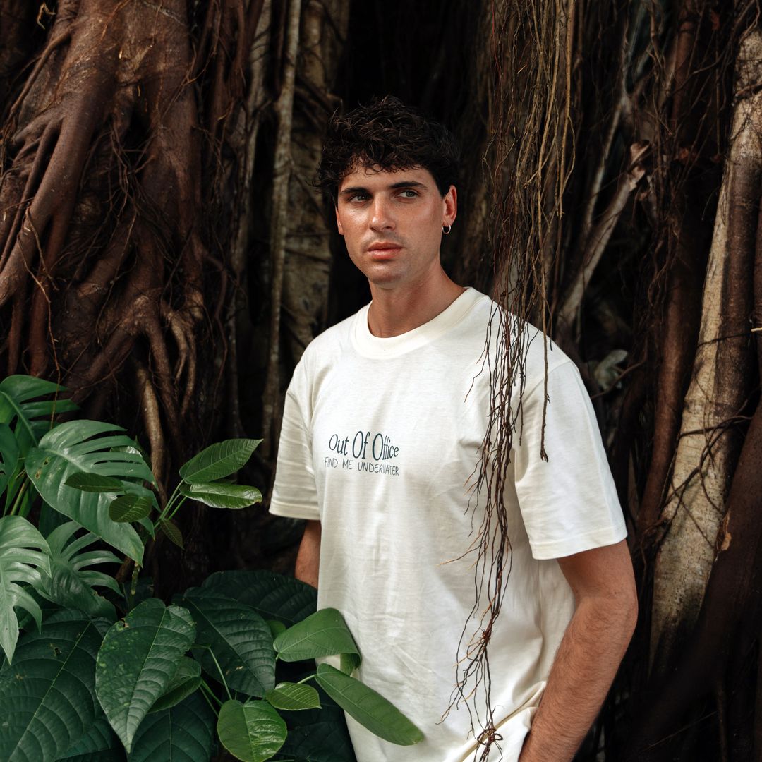 El modelo e influencer Daniel Illescas en Indonesia
