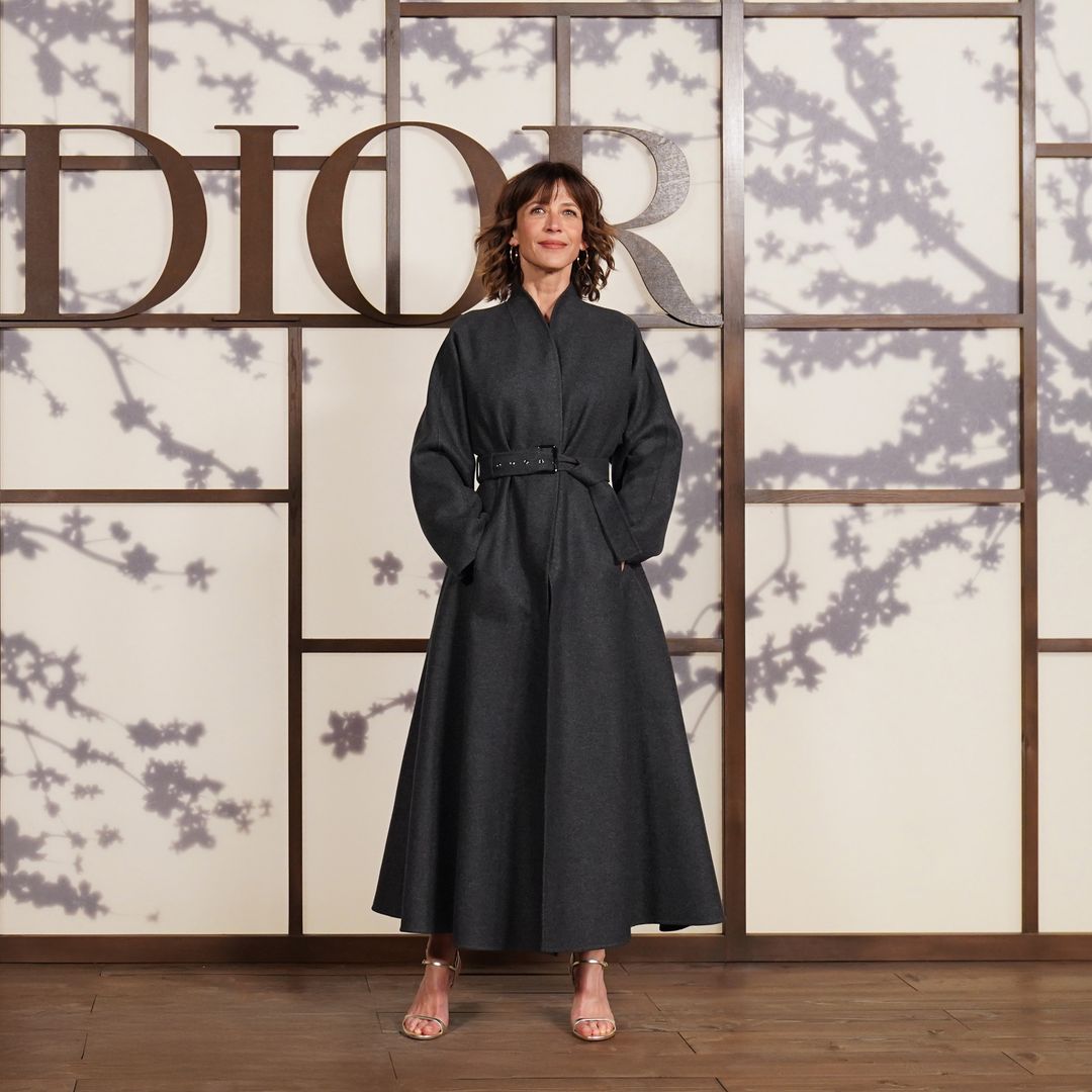 Sophie Marceau y más invitadas en el desfile Otoño 2025 de Dior en Kioto, Japón