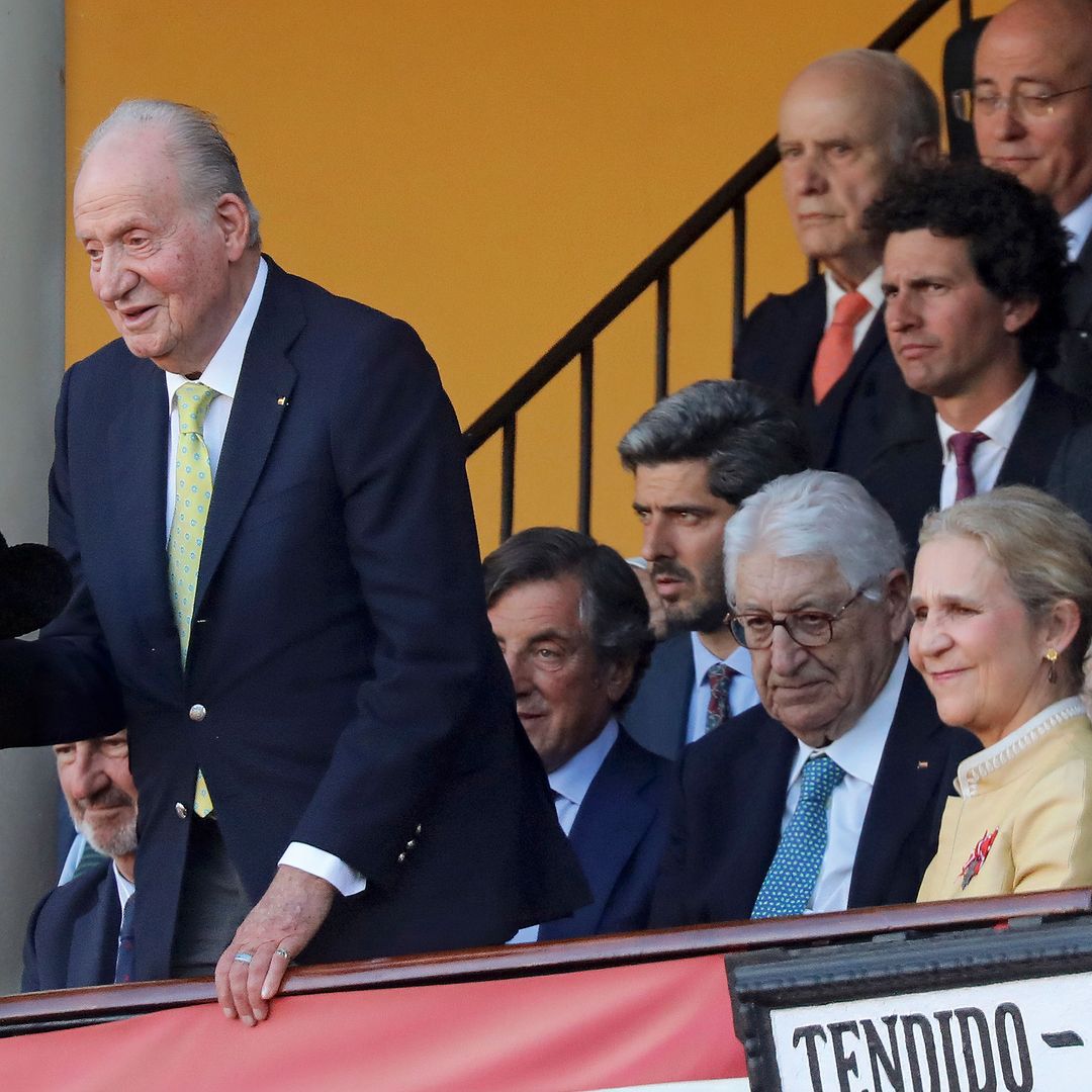 El rey Juan Carlos junto con su hija en las gradas