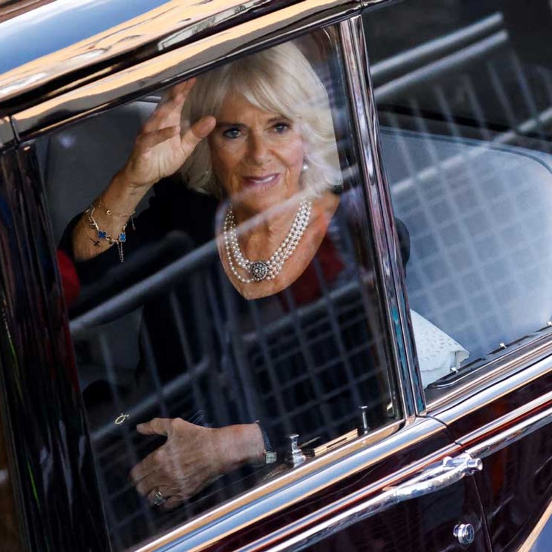 Expectación y polémica ante la corona que podría elegir la reina Camilla
