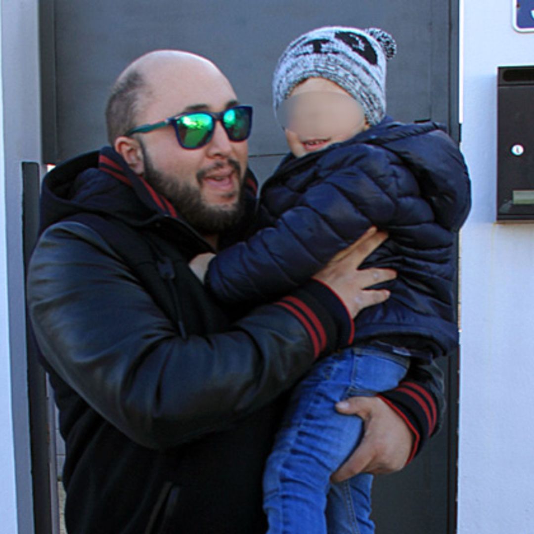 Kiko Rivera comparte el 'primer beso de hermanos' de sus hijos