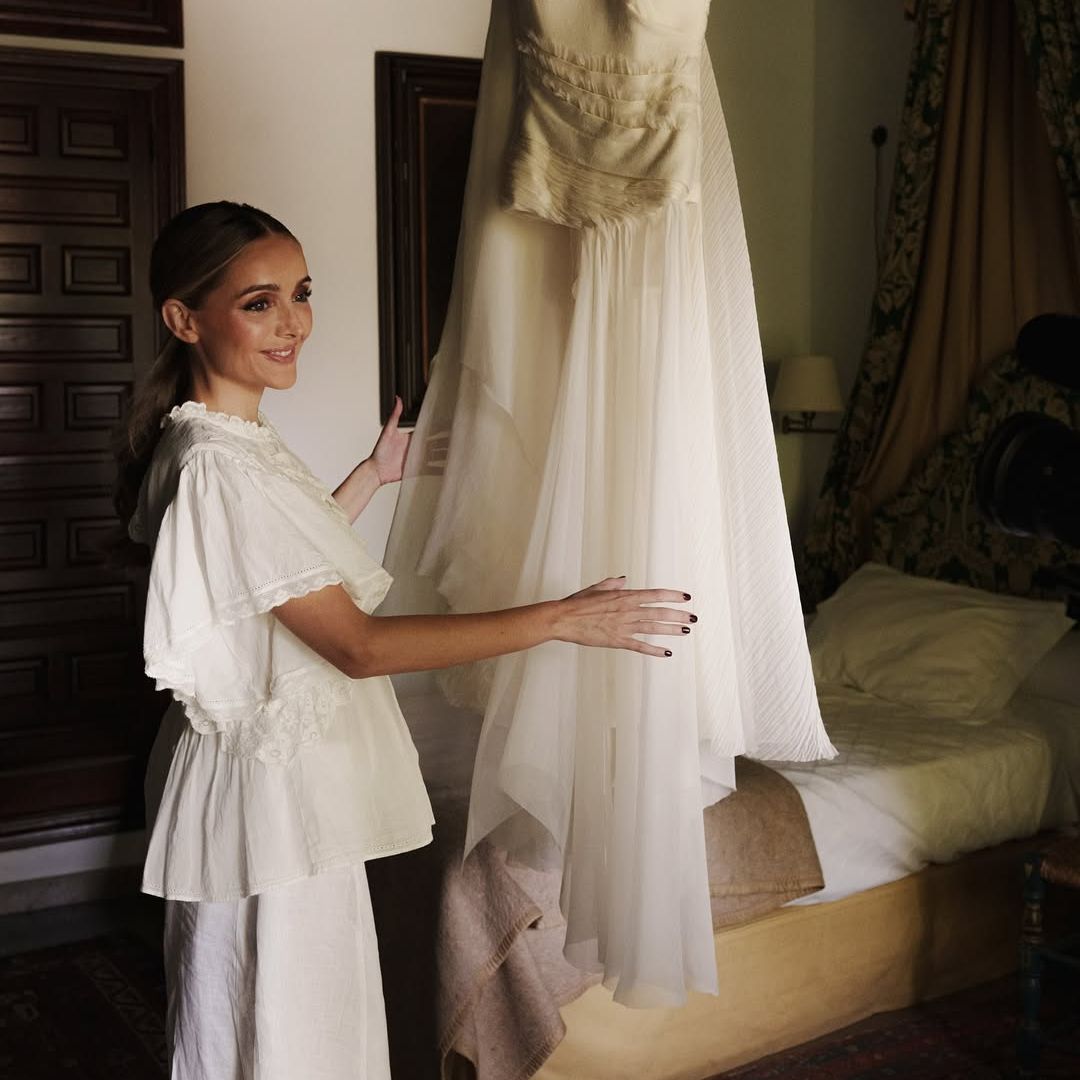 Blusas especiales, dos piezas y camisones-joya de Zara: la alternativa a la bata que buscan hoy las novias en sus preparativos