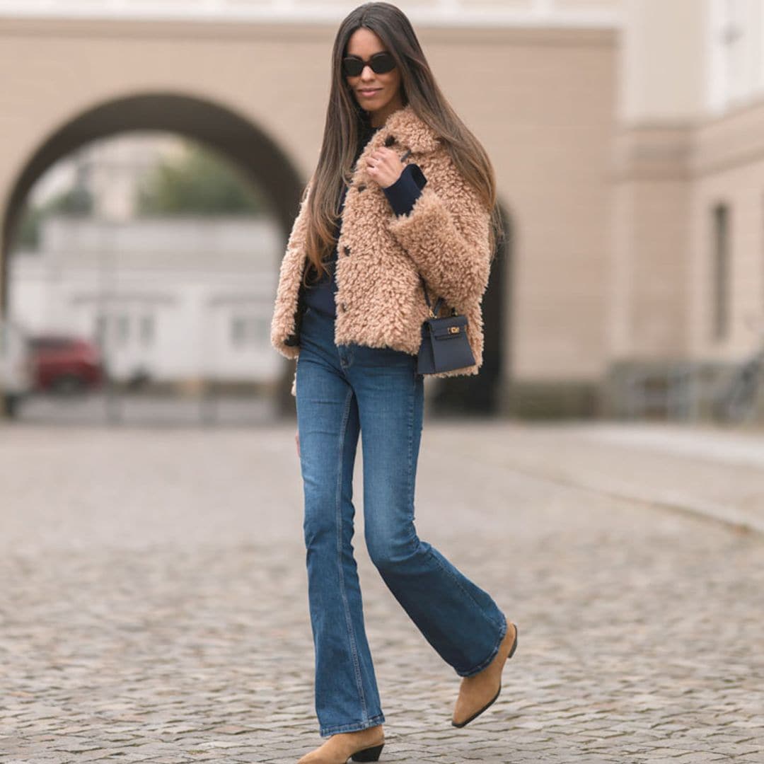 Este año solo querrás los vaqueros ‘bootcut’, los pantalones que alargan tu silueta